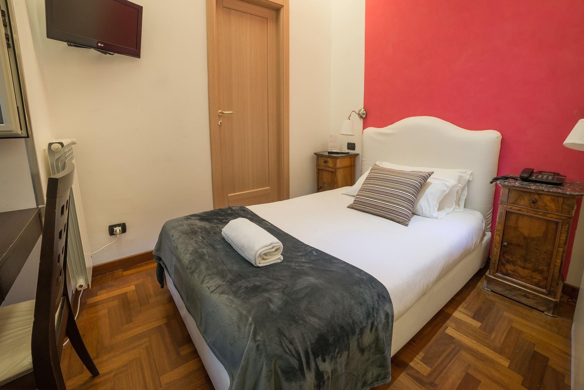 B&B Chiaia 32 نابولي المظهر الخارجي الصورة