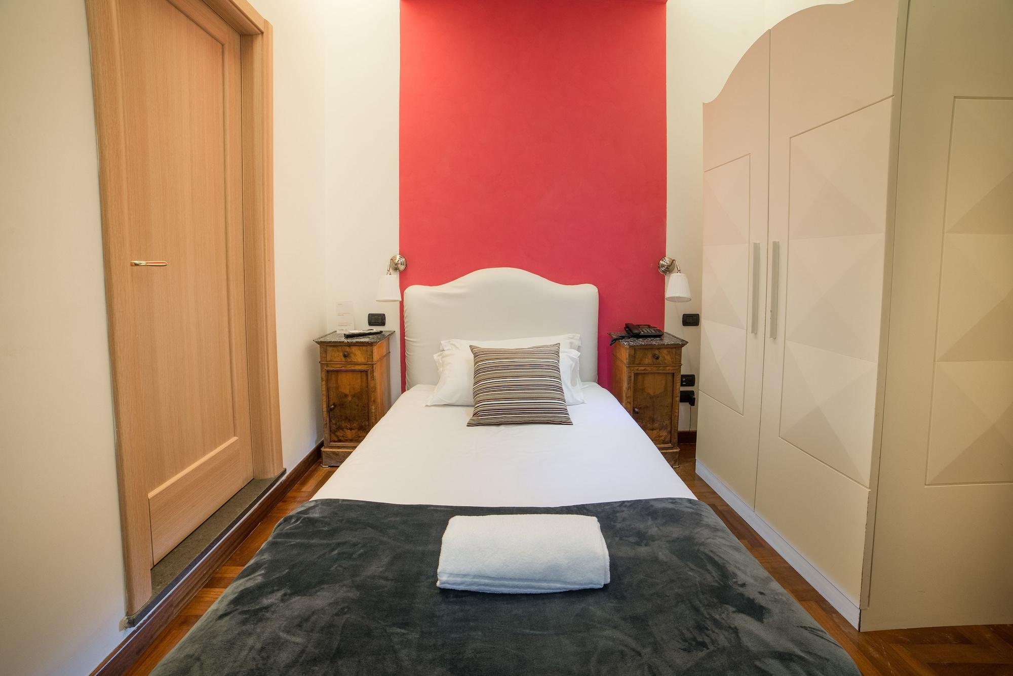B&B Chiaia 32 نابولي المظهر الخارجي الصورة