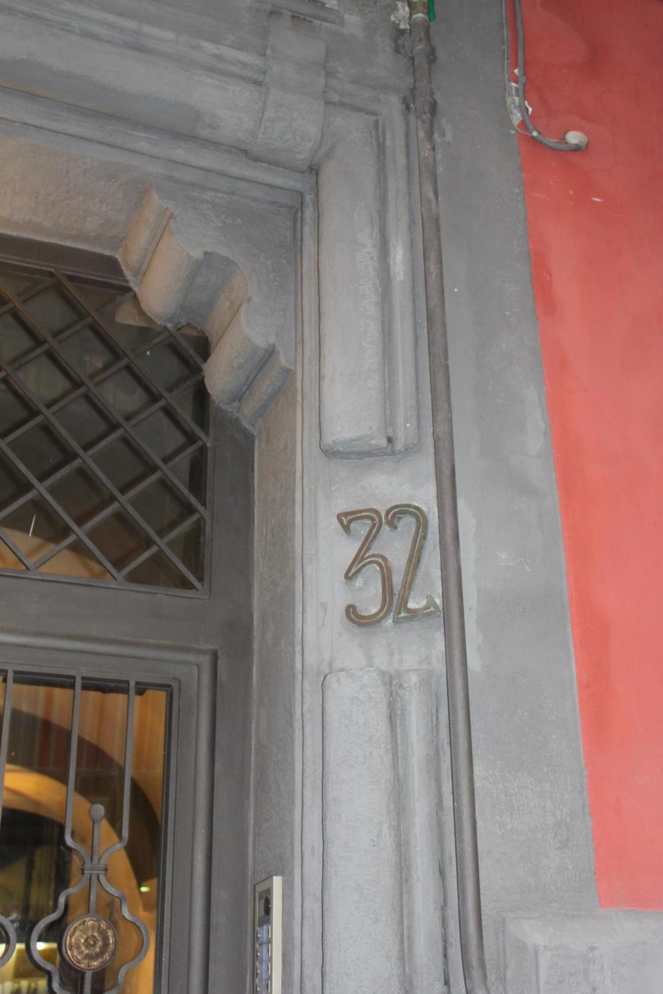 B&B Chiaia 32 نابولي المظهر الخارجي الصورة