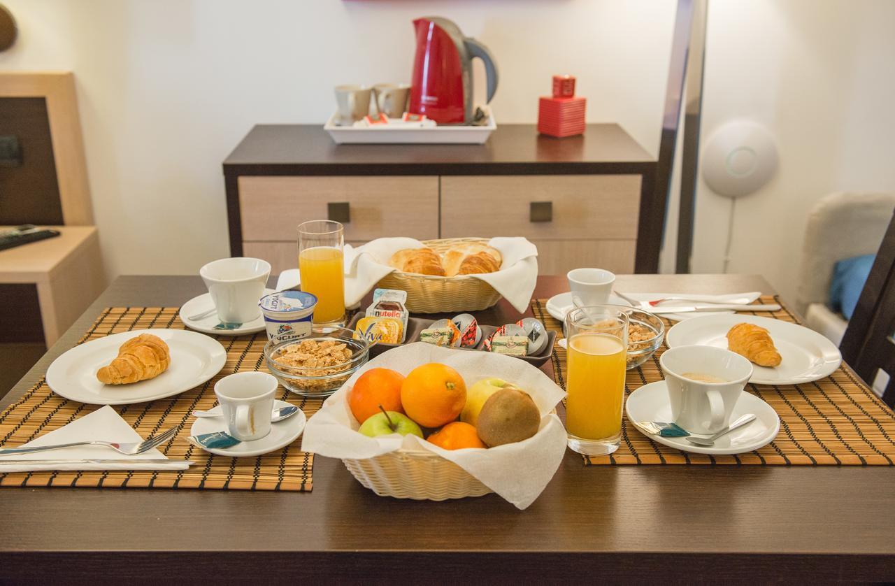 B&B Chiaia 32 نابولي المظهر الخارجي الصورة